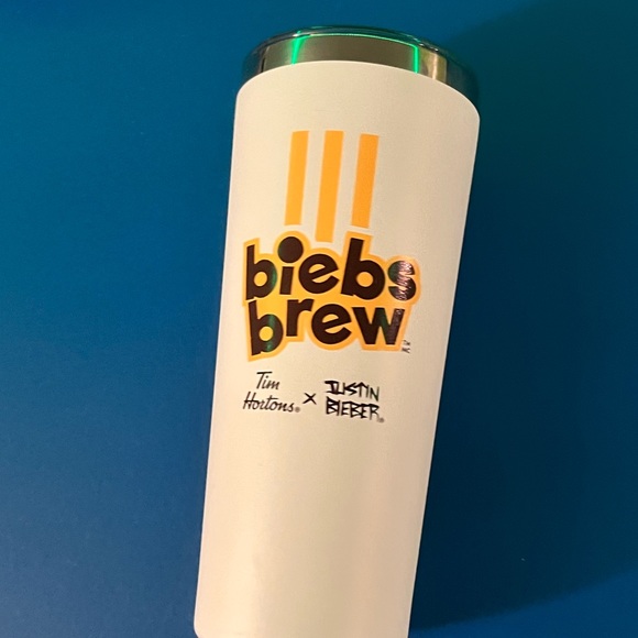 Brand New Limited Edition Justin Bieber Merch - Picture 4 of 6